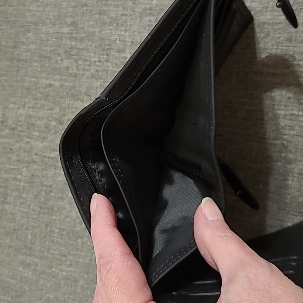 Bifold Wallet - Picture 4 of 4